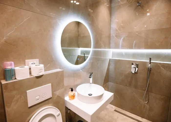 Barrikada Str Modern App - The Nest