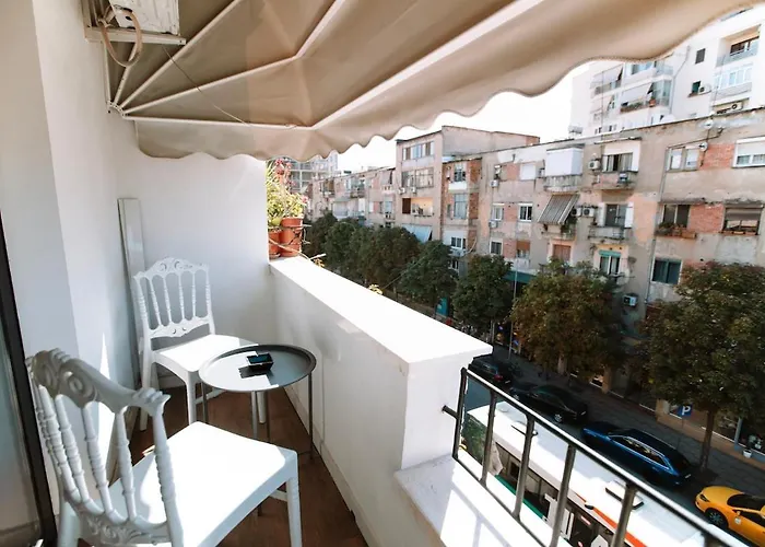 Barrikada Str Modern App - The Nest * Tirana